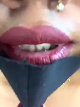 V-Hot-Sweti thumbnail